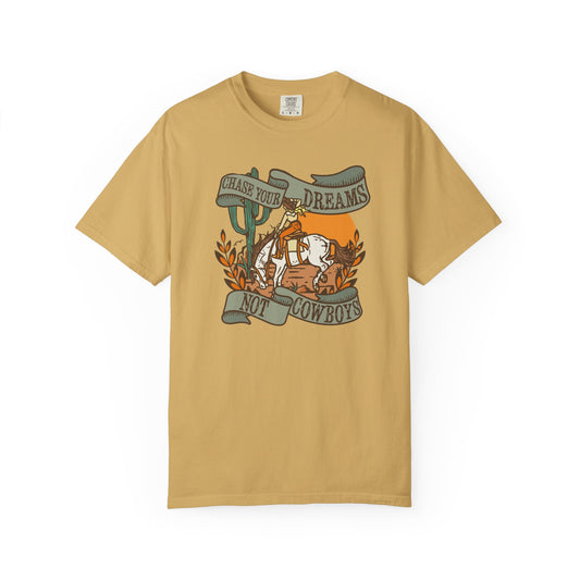 Chase Your Dreams Tee